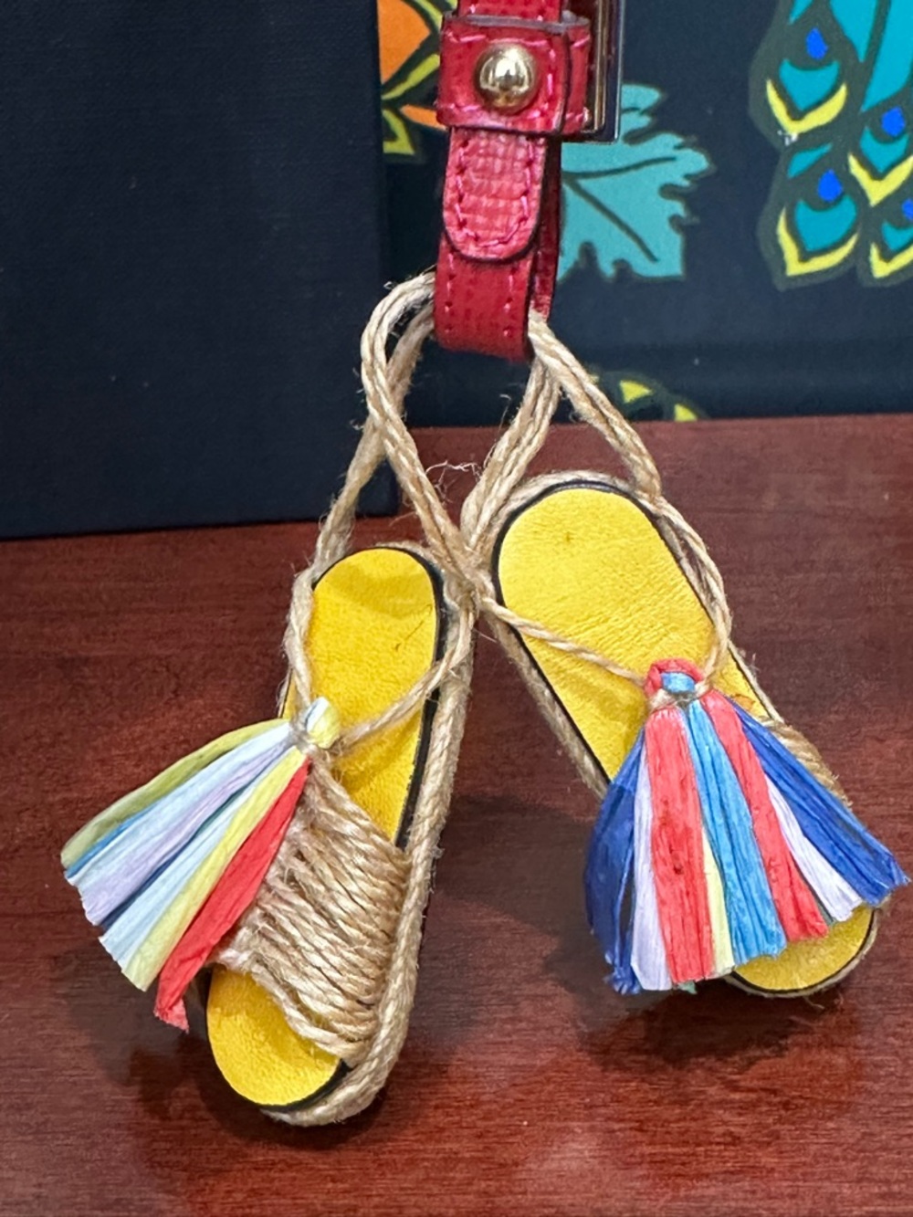 D&G Mini Espadrille Tassel Charm Keychain New With Box - Picture 8 of 12